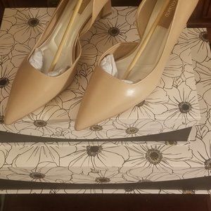 Franco Sarto  Tan  Pumps